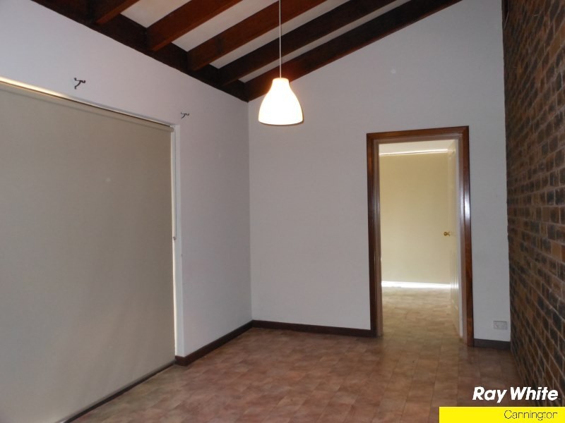 18 Westlake Street, Wilson WA 6107