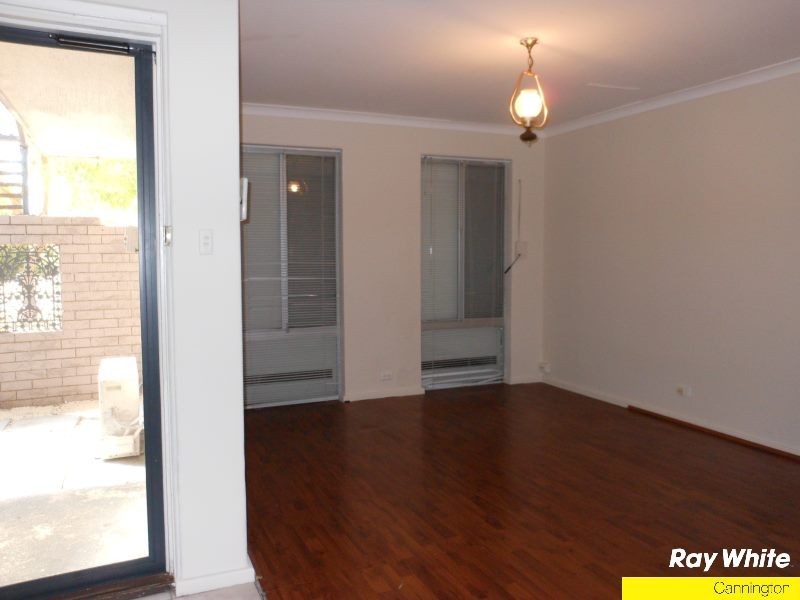 6 Bass Close, East Cannington WA 6107