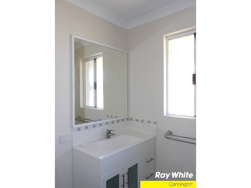 6 Bass Close, East Cannington WA 6107