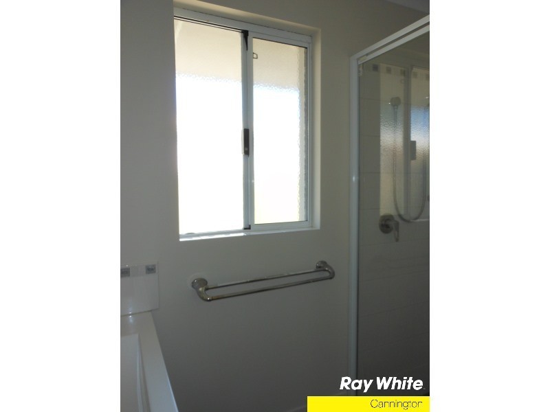 6 Bass Close, East Cannington WA 6107