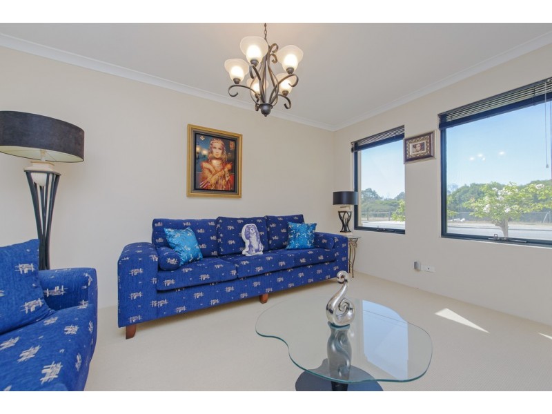 261 Station Street, East Cannington WA 6107