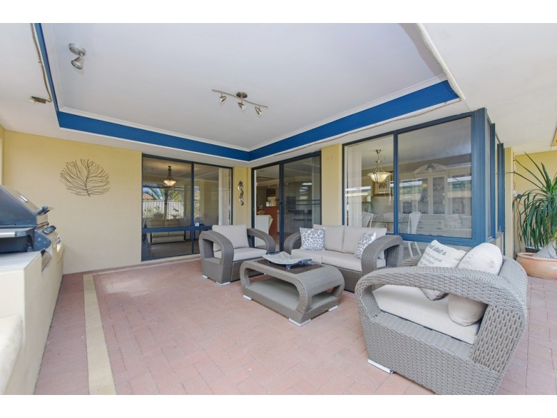 261 Station Street, East Cannington WA 6107