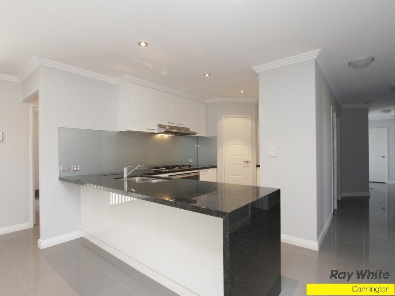 12A Lester Drive, Thornlie WA 6108