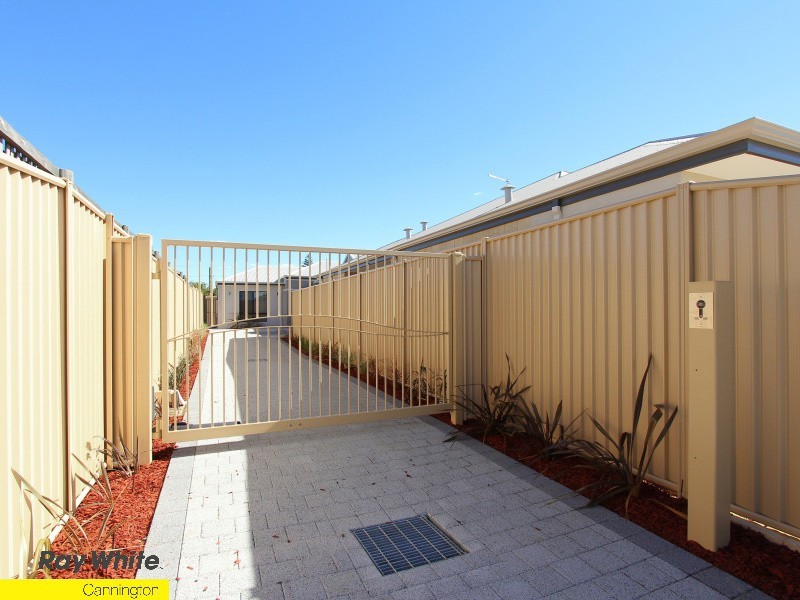 12A Lester Drive, Thornlie WA 6108
