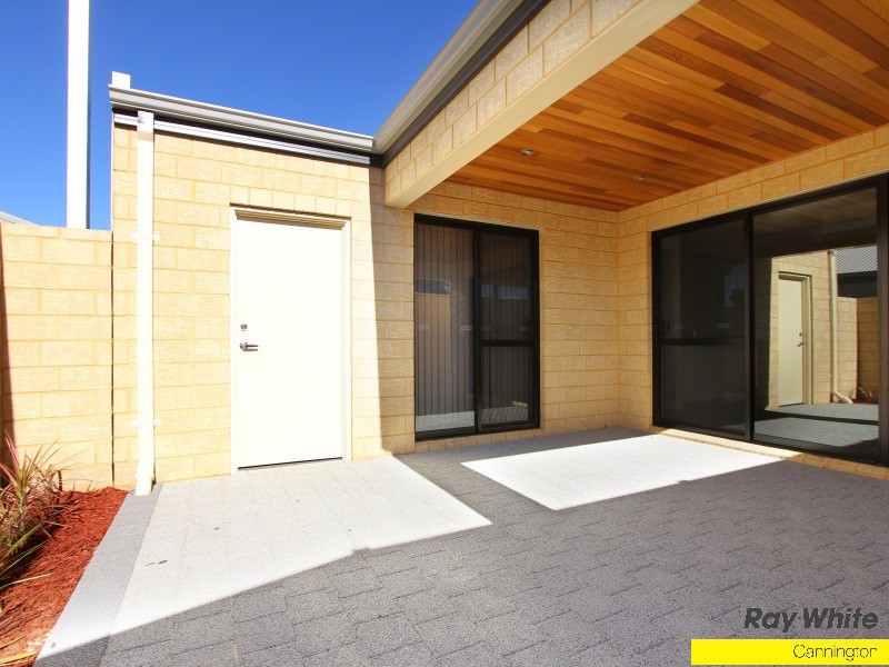 12A Lester Drive, Thornlie WA 6108