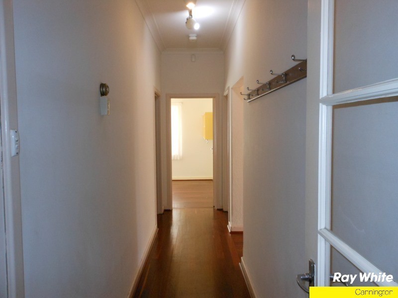 29 Salisbury Street, St James WA 6102