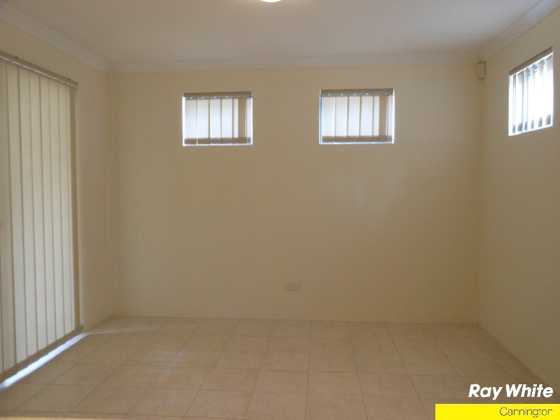 15/35 Barfield Road, Hammond Park WA 6164