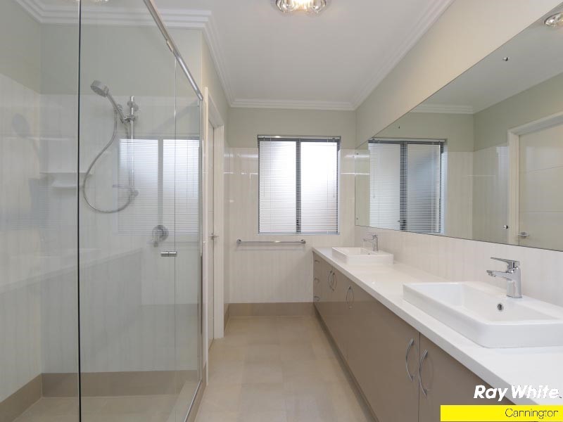 1/31 Highbury Crescent, Beckenham WA 6107