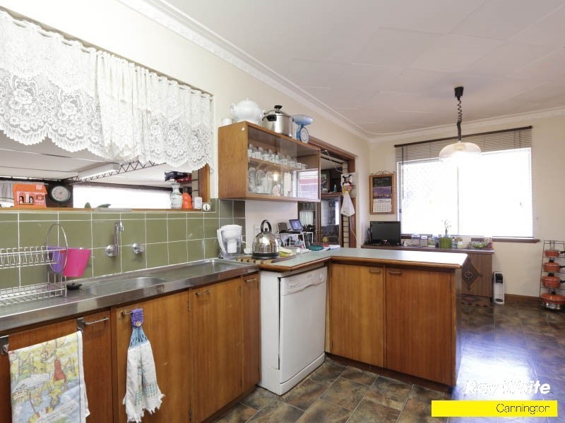 18 Naree Road, Wilson WA 6107