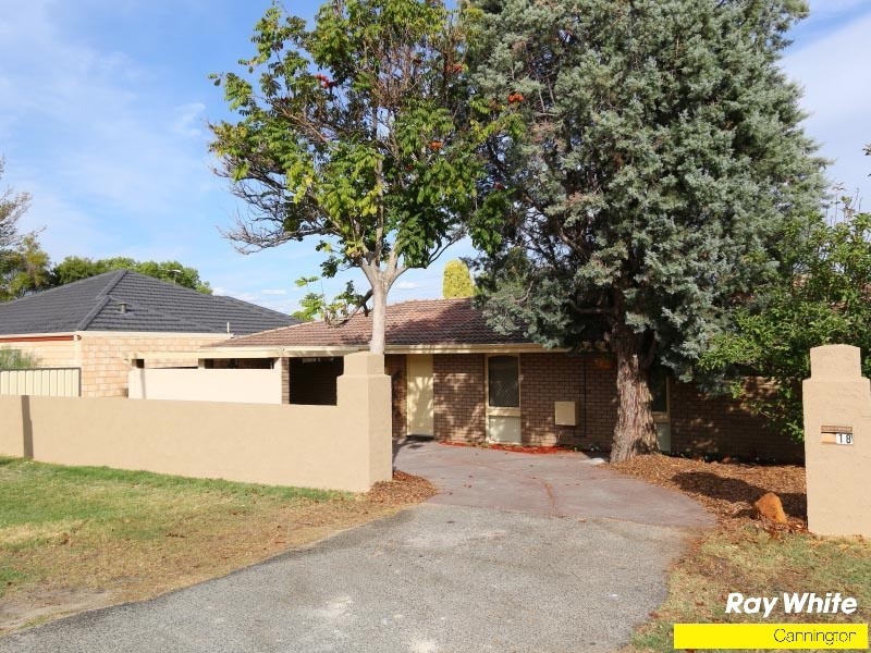 18 Debenham Street, Thornlie WA 6108