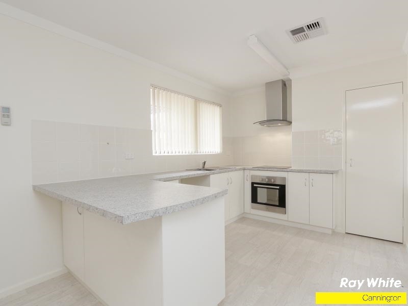 18 Debenham Street, Thornlie WA 6108