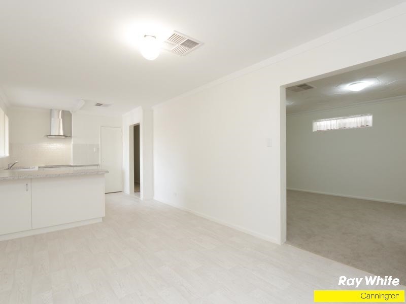 18 Debenham Street, Thornlie WA 6108