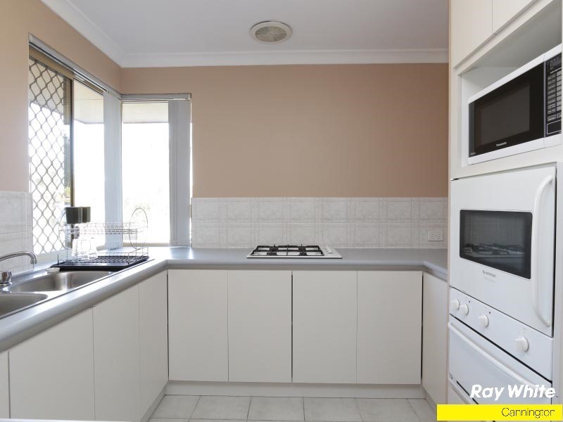 4 Eudanda Place, Cannington WA 6107