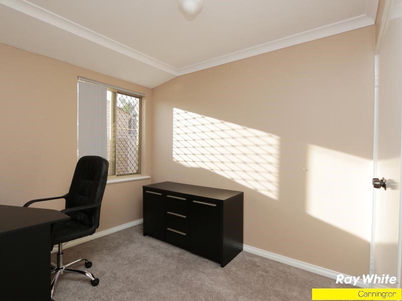 4 Eudanda Place, Cannington WA 6107