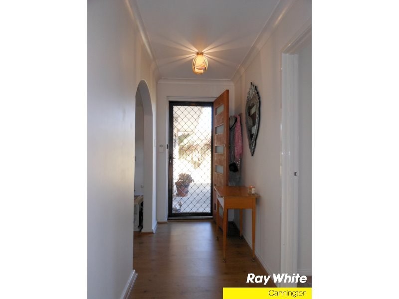 40 Blenny Close, Cannington WA 6107