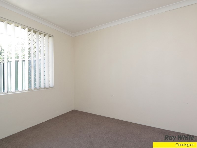 19 Lansing Street, Queens Park WA 6107