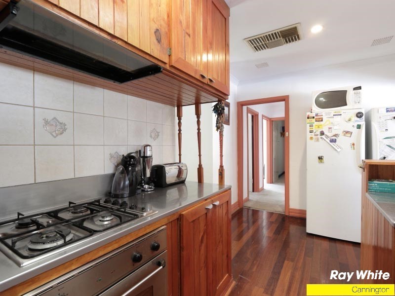 17 Faversham Street, Beckenham WA 6107