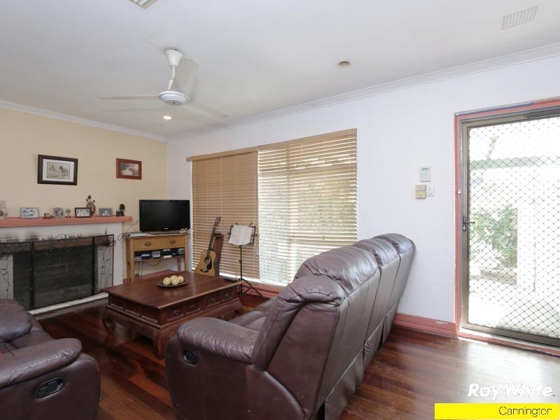 17 Faversham Street, Beckenham WA 6107