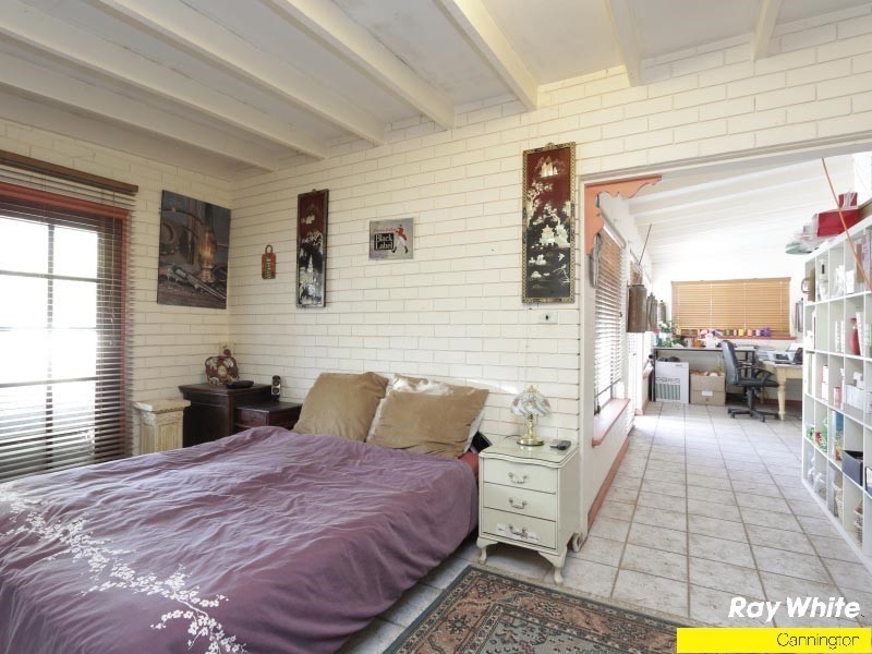 17 Faversham Street, Beckenham WA 6107