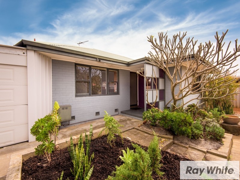 15 Letsom Way, Langford WA 6147