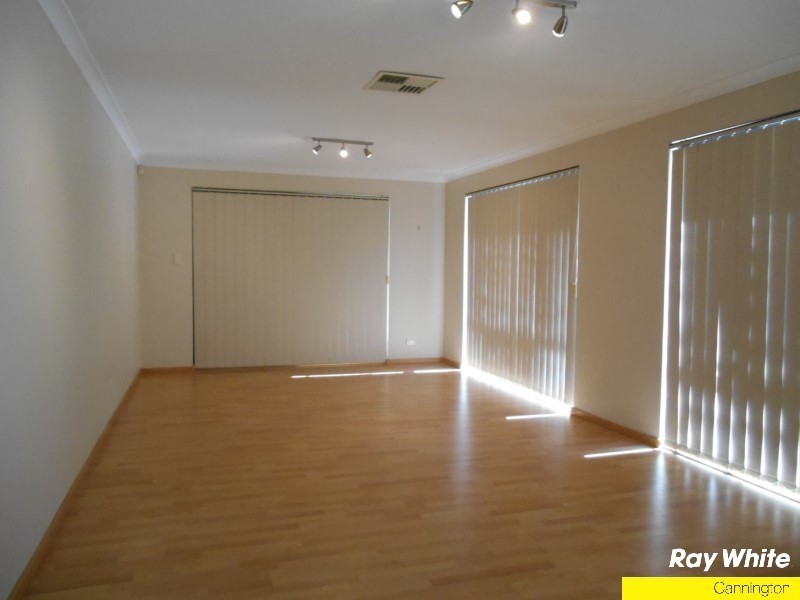 63 Cross Street, Queens Park WA 6107