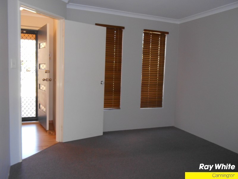 63 Cross Street, Queens Park WA 6107