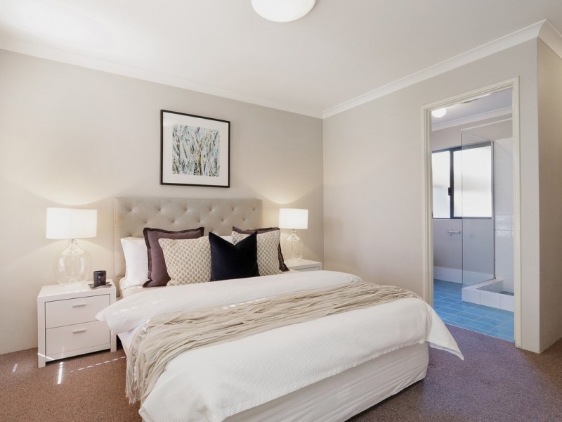 63 Cross Street, Queens Park WA 6107