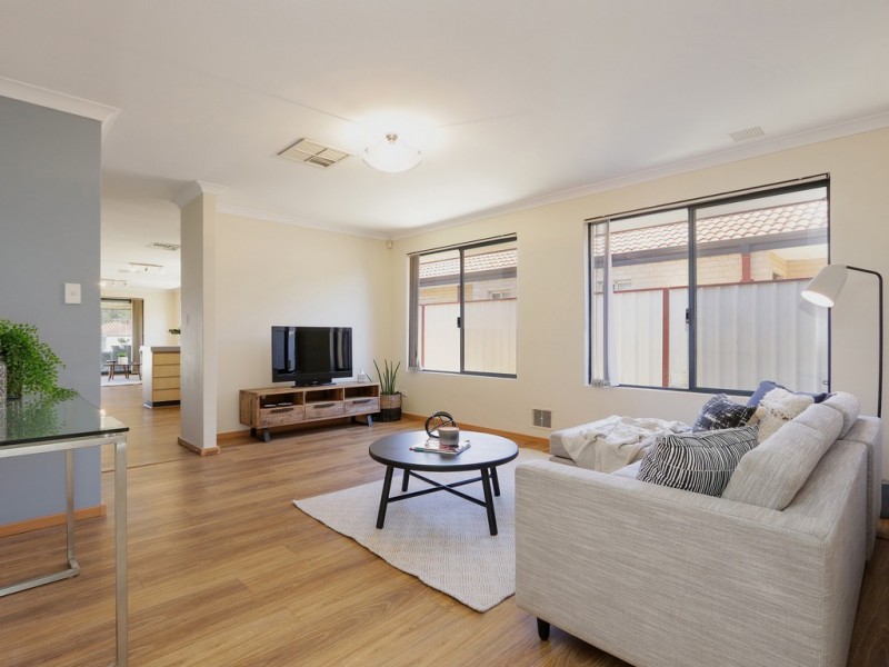 63 Cross Street, Queens Park WA 6107