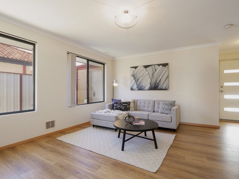 63 Cross Street, Queens Park WA 6107