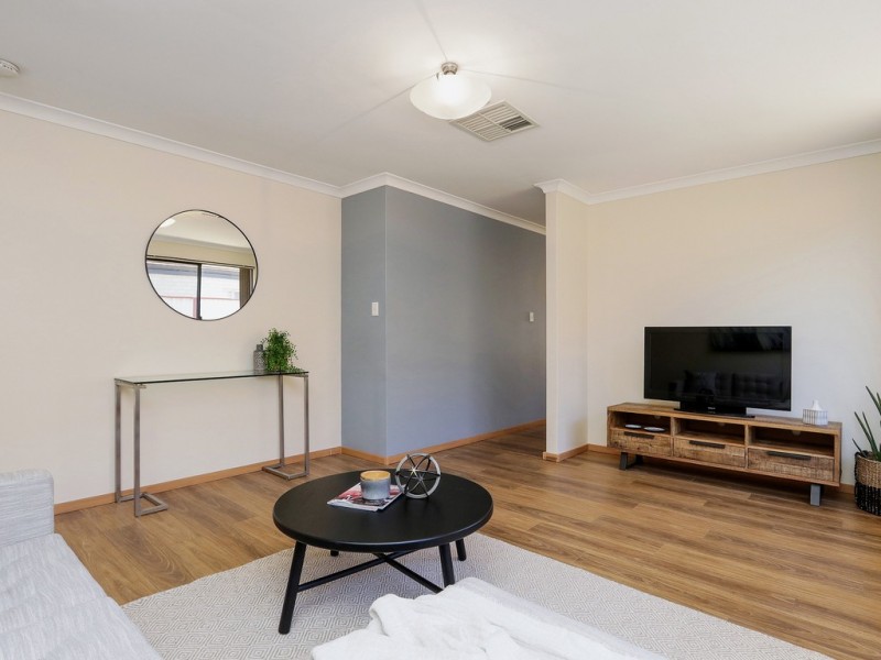 63 Cross Street, Queens Park WA 6107