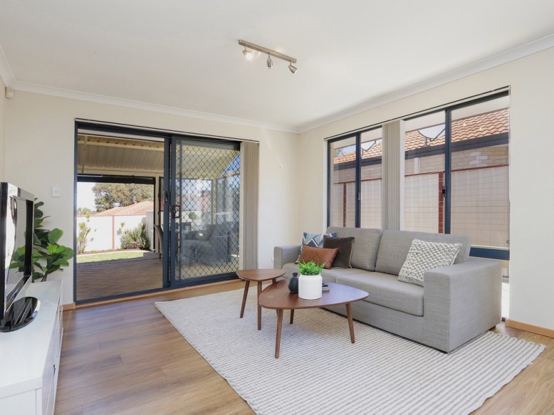 63 Cross Street, Queens Park WA 6107