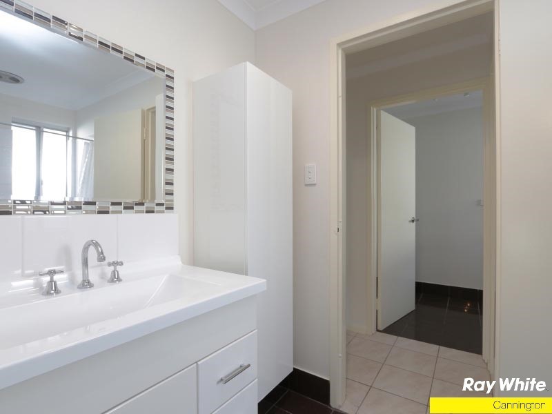 21 Hibiscus Rd, Maddington WA 6109