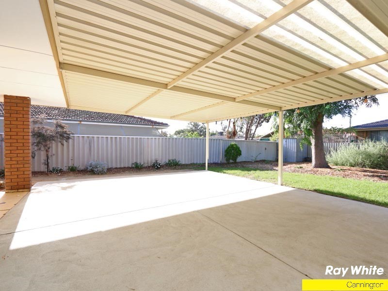 21 Hibiscus Rd, Maddington WA 6109