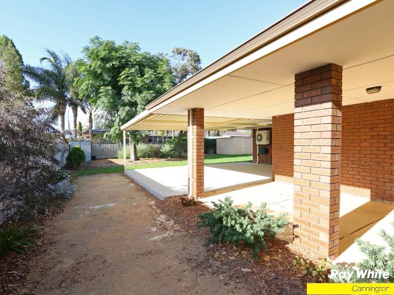 21 Hibiscus Rd, Maddington WA 6109