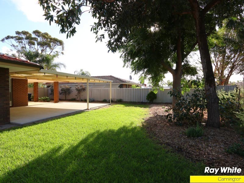 21 Hibiscus Rd, Maddington WA 6109
