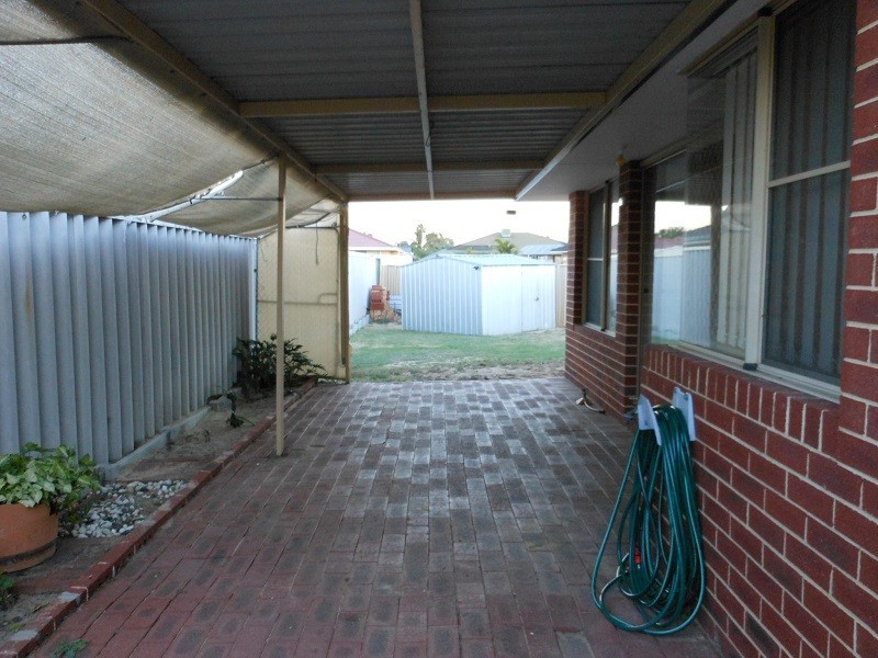 19B Barnsby Place, Beckenham WA 6107