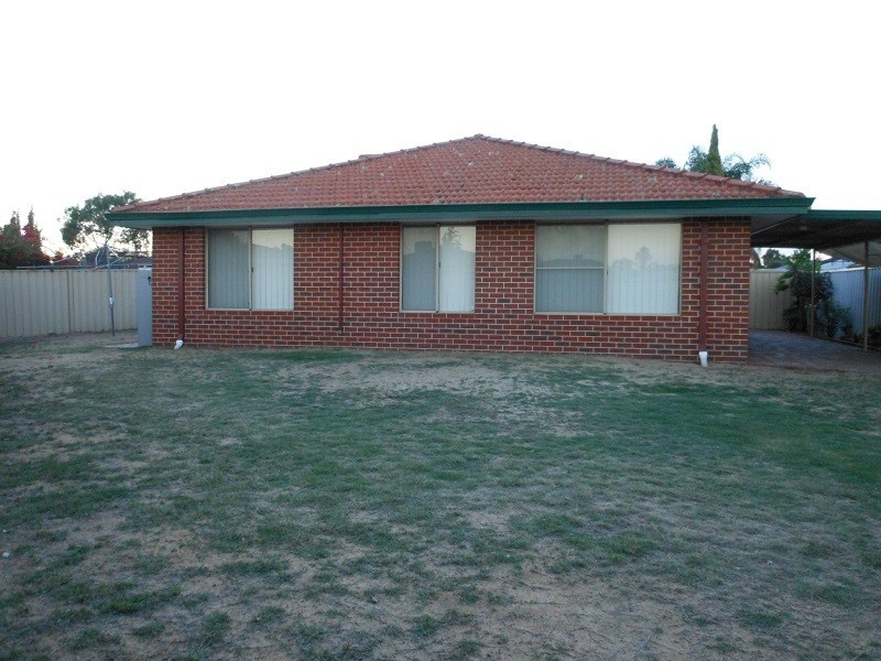 19B Barnsby Place, Beckenham WA 6107