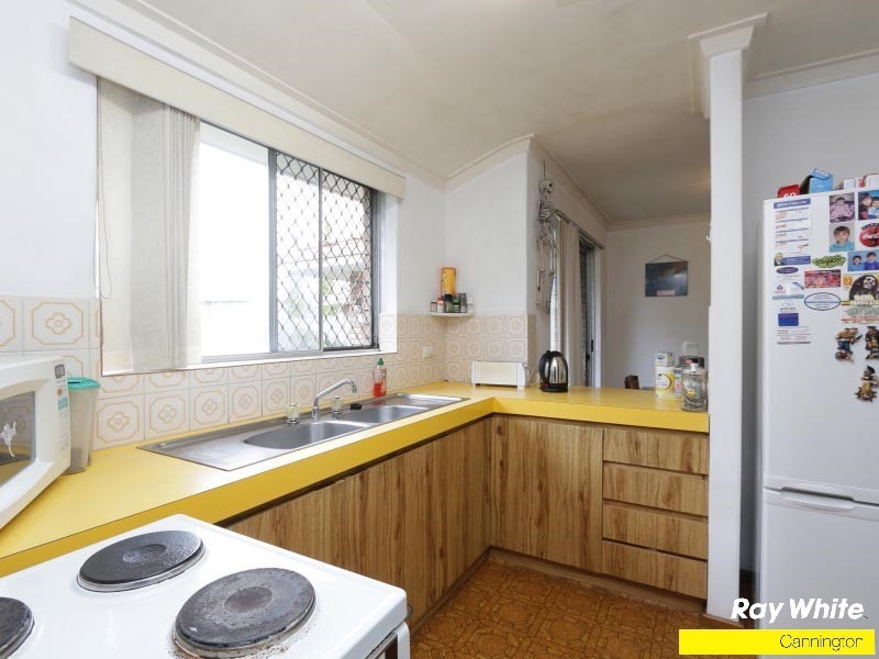 27 Dealy Close, Cannington WA 6107