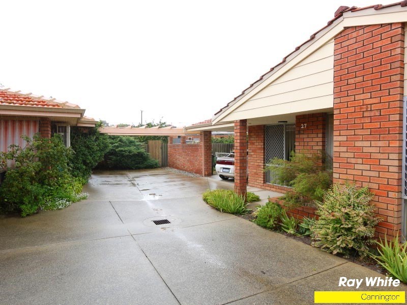 27 Dealy Close, Cannington WA 6107