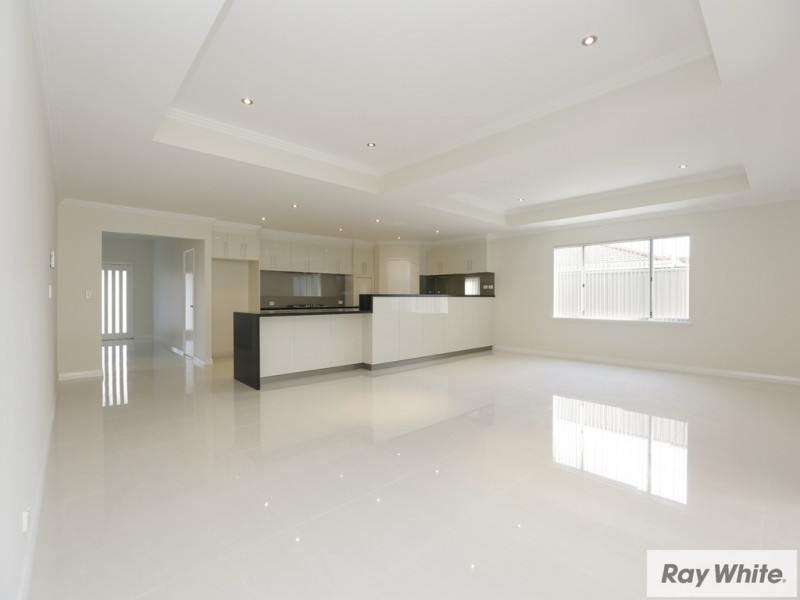 1/221 William Street, Beckenham WA 6107