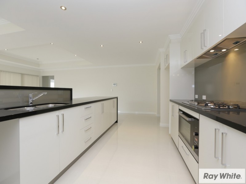 1/221 William Street, Beckenham WA 6107