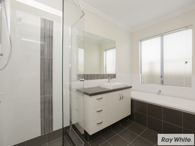 1/221 William Street, Beckenham WA 6107