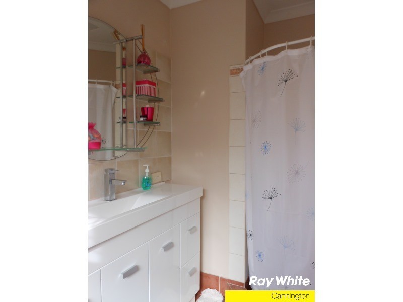 20 Richards Place, Cannington WA 6107