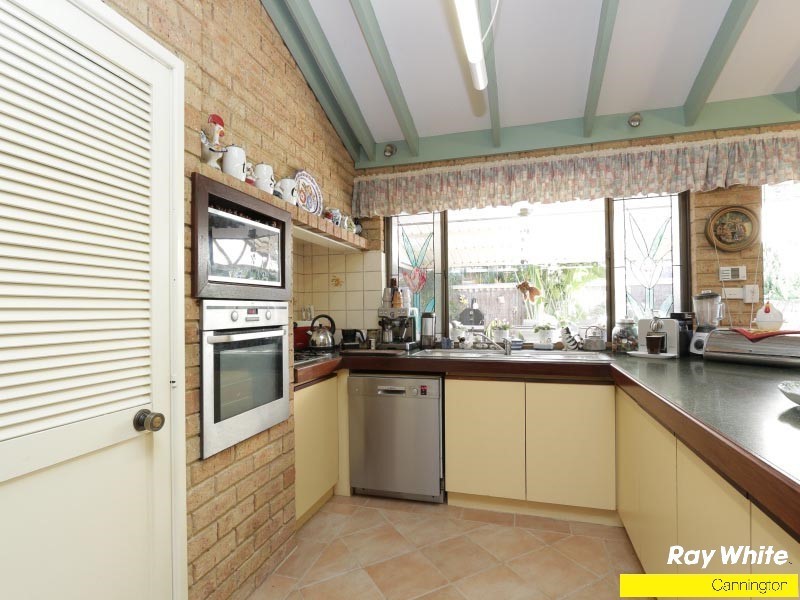 61 Bywater Way, Wilson WA 6107
