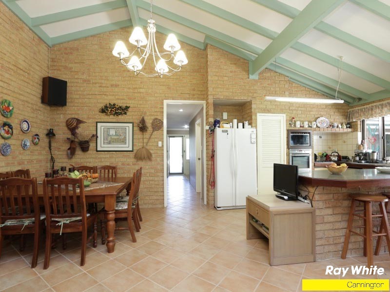 61 Bywater Way, Wilson WA 6107