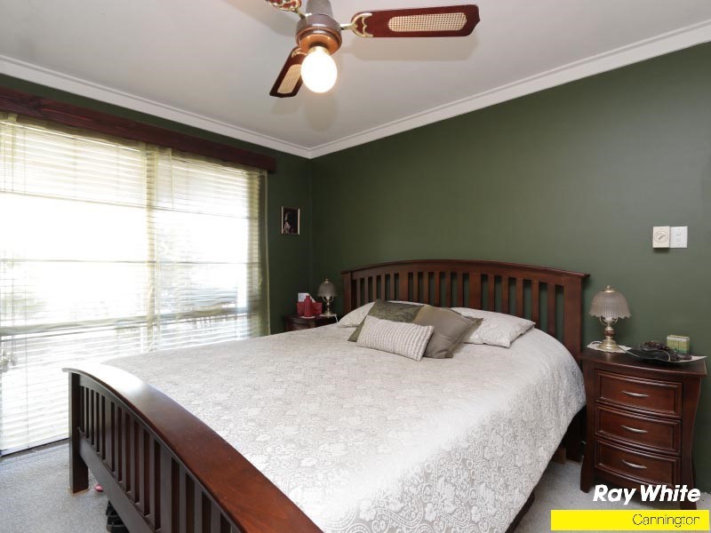 61 Bywater Way, Wilson WA 6107