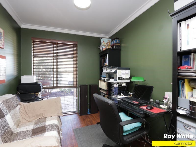 61 Bywater Way, Wilson WA 6107
