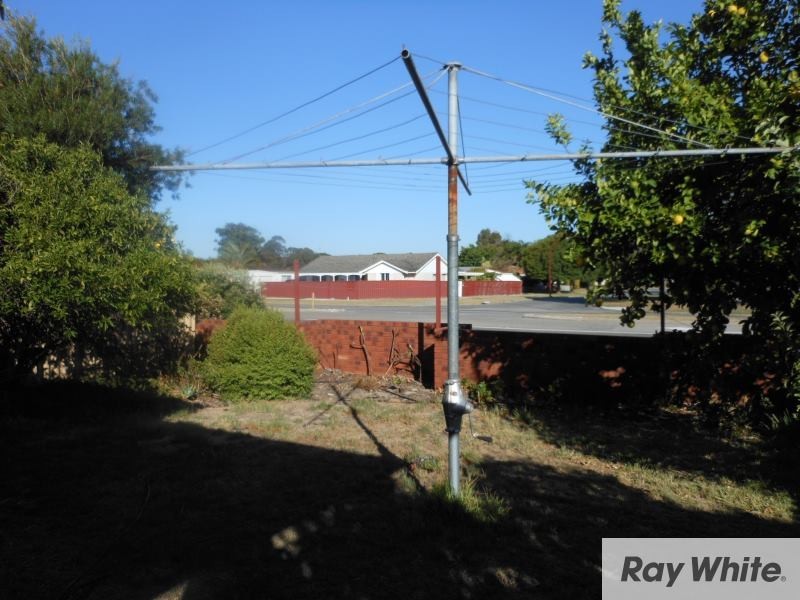 1/33 Leach Highway, Wilson WA 6107