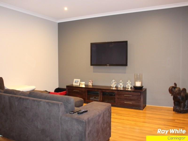 12 Boas Lane, Piara Waters WA 6112