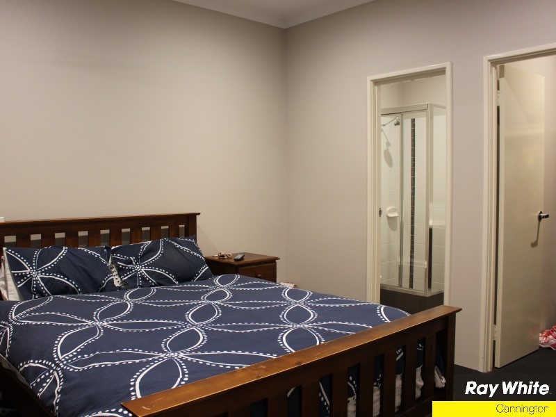 12 Boas Lane, Piara Waters WA 6112